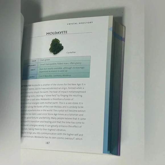 The Crystal Bible - A Definitive Guide to Crystals /  Judy Hall - 💎 - Picture 14 of 15